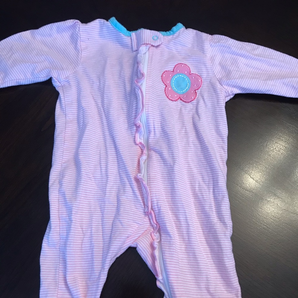 Baby pajamas size 0-3 months